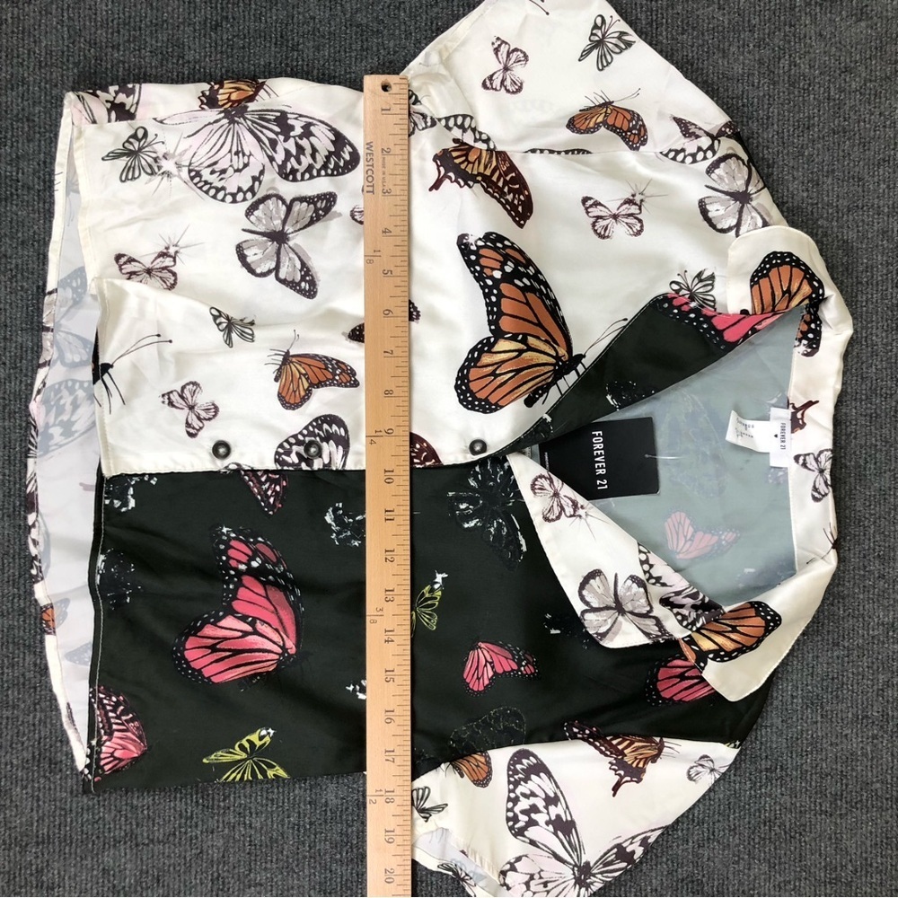 NWT Forever 21 Multicolor Butterfly Blouse Sz M (T4) - Picture 6 of 7